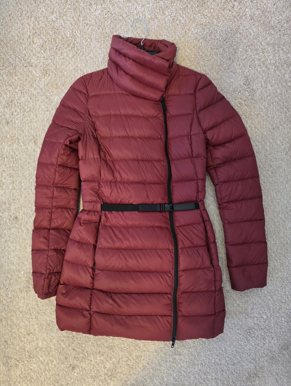 Soia & Kyo Burgundy Quilted Belted Lightweight Down Coat Size XS